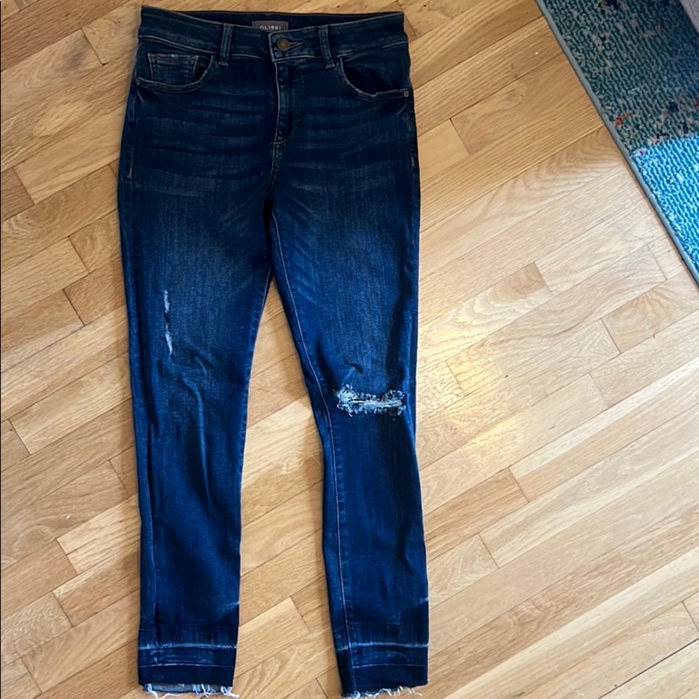 Mid Rise DL 1962 Jeans